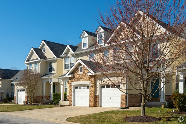 Condo options in Garrison include homes with built-in one- or two-car garages.