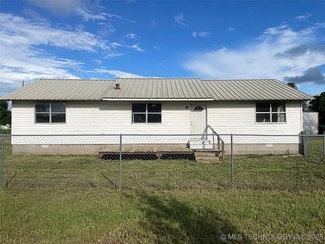 116 5th St, Coleman, OK 73432