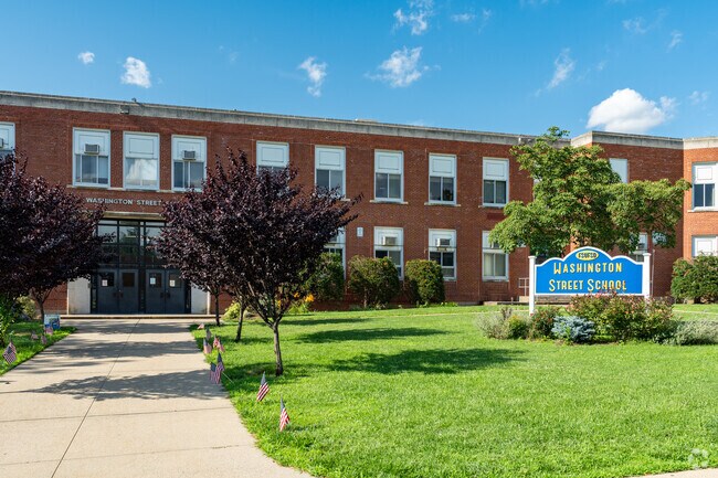 Washington Street School entrance.