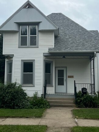 507 Center Ave, Decorah, IA 52101