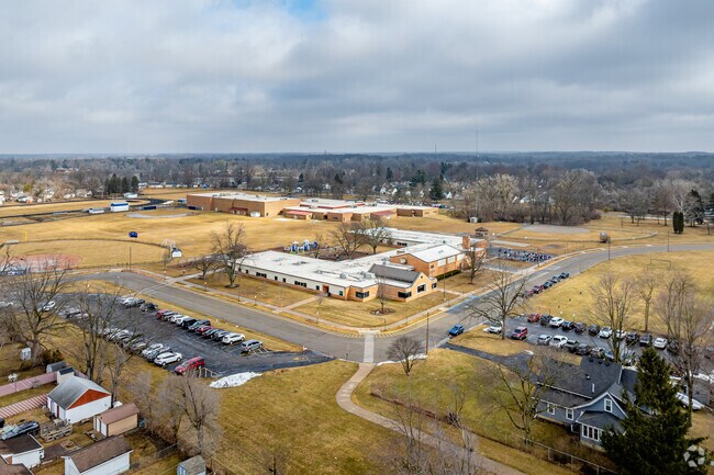 Alexander Elementary School is a public elementary in the northwest of Adrian.