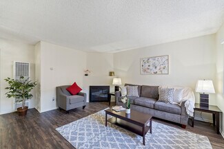 10900 Bluffside Dr, Studio City, CA 91604