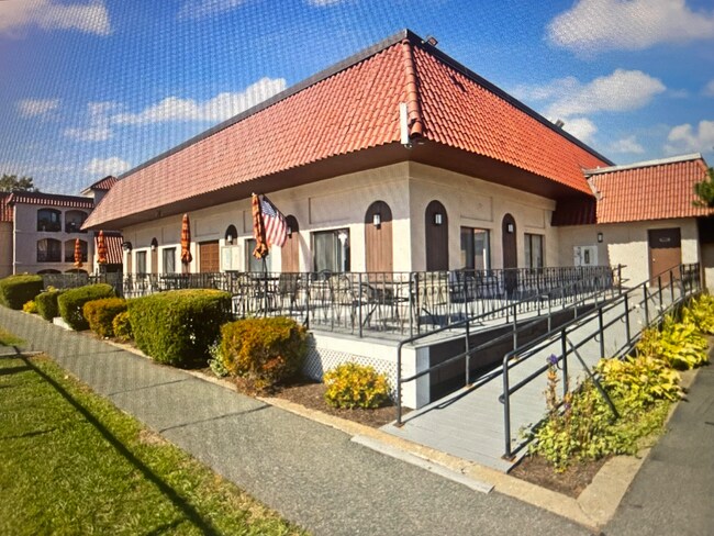 24 Madrid Square unit 4, Brockton, MA 02301 - photo 6