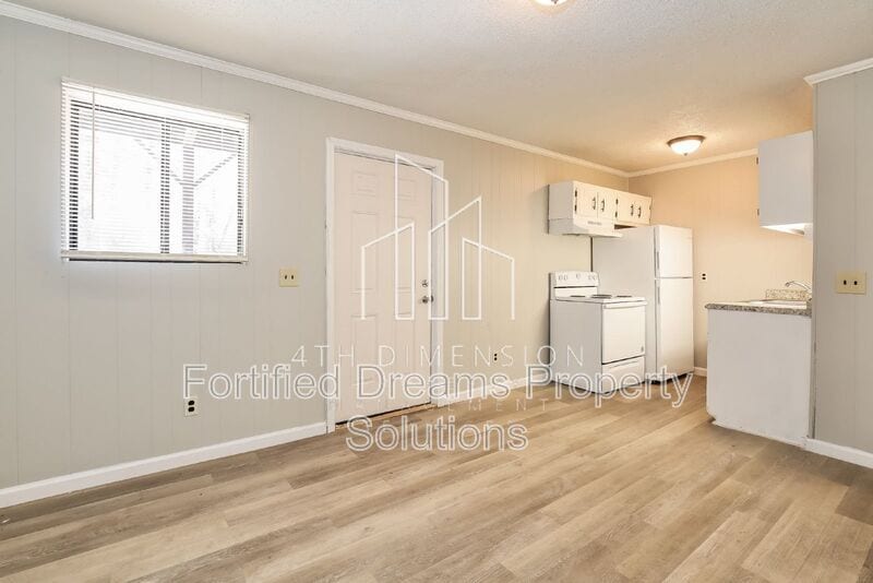 202 Leisure Time Ln unit 2, Winston-Salem, NC 27107 - photo 1