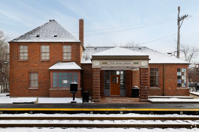 Residents of Beverly have easy access to public transportation.