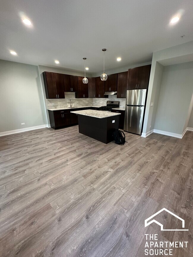 1002 Crain St unit 3, Evanston, IL 60202 - photo 6