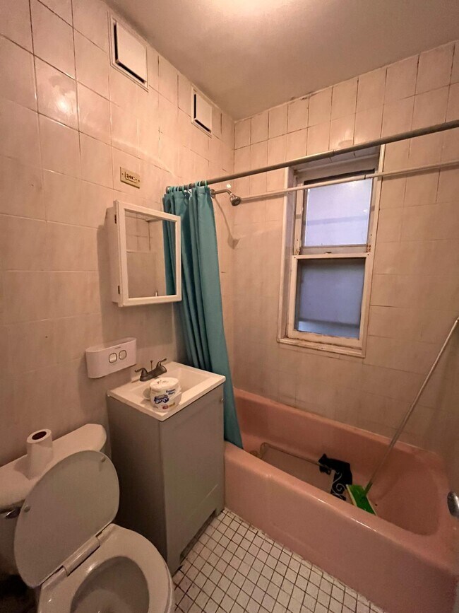 110 Baldwin Ave unit 2L, Jersey City, NJ 07306 - photo 6