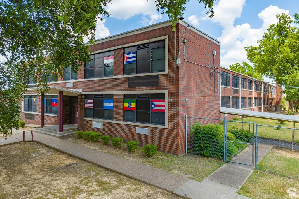 Kingsbury Middle School is a public middle school in Berclair.