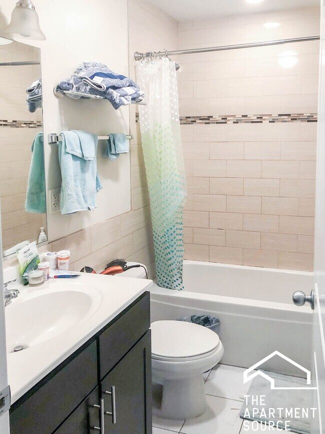 849 W Cornelia Ave unit 3S, Chicago, IL 60657 - photo 6