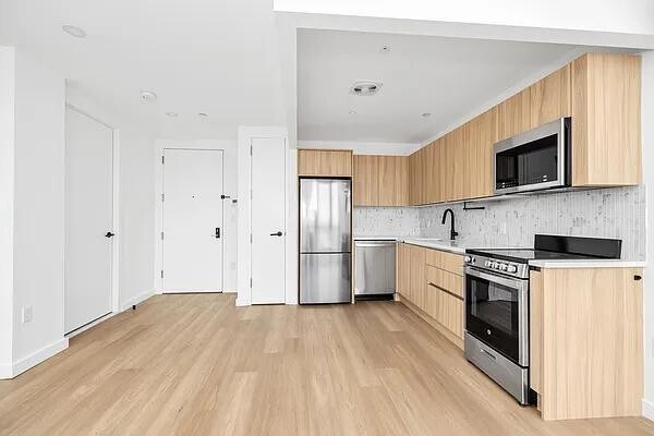 1010 Pacific St unit 910, Brooklyn, NY 11238 - photo 2