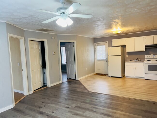 107 Timberlane St unit Duplex 3, Homer, GA 30547 - photo 5