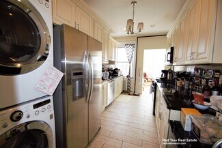 11 Babcock St Unit 2, Brookline, MA 02446