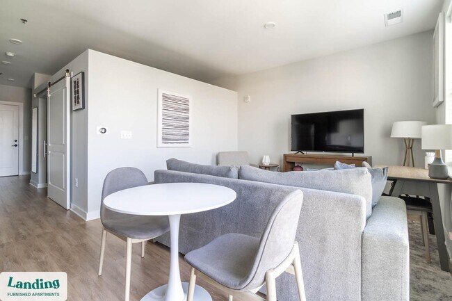 545 Foster St unit 523, Durham, NC 27701 - photo 5