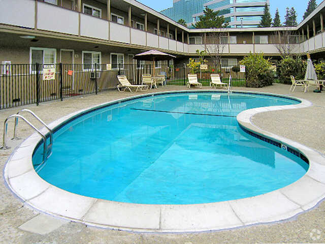 City Walk Apartments, Concord, CA 94520 - photo 6
