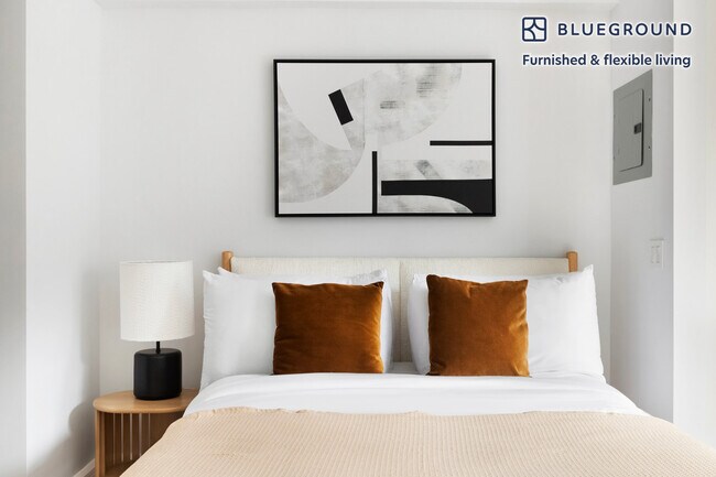 244 W 72nd St unit FL4-ID2065, New York, NY 10023 - photo 7