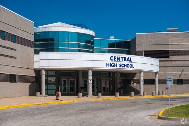 Central High School earns a C-minus grade from Niche.