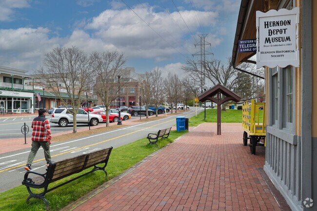 Enjoy a nice walk on the Wo&d Trail Dranesville.