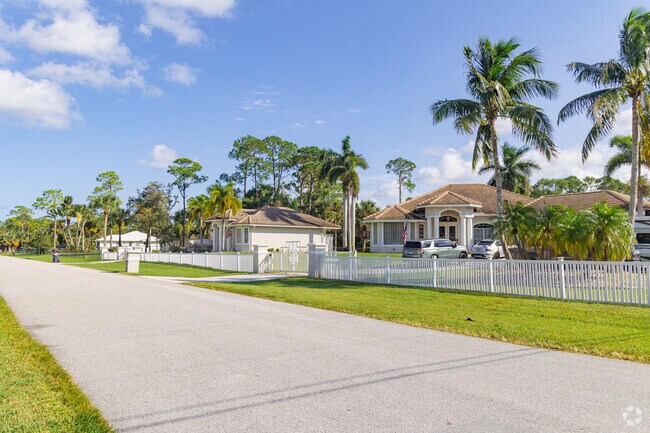 Palm Beach Ranchettes offers streets lined with an array of custom homes.