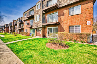 9376 Bay Colony Dr Unit 1N, Des Plaines, IL 60016