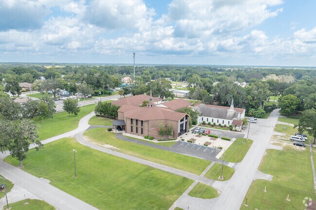 Christian Learning Center is located at 6107 Southeast Agnew Road in Bellview, FL.