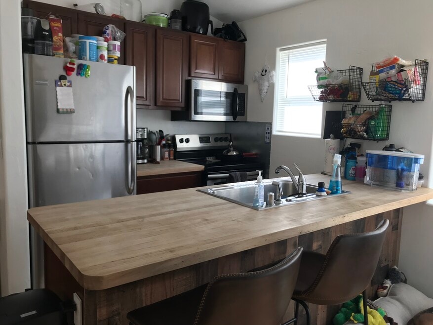 310 First St unit 2, Gypsum, CO 81637 - photo 1