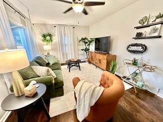 4008 67th St, Urbandale, IA 50322