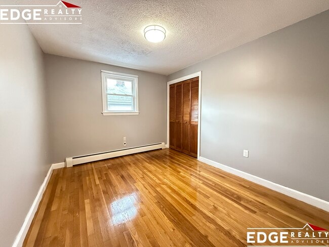 110 Pine Hill Cir unit 4, Waltham, MA 02451 - photo 7