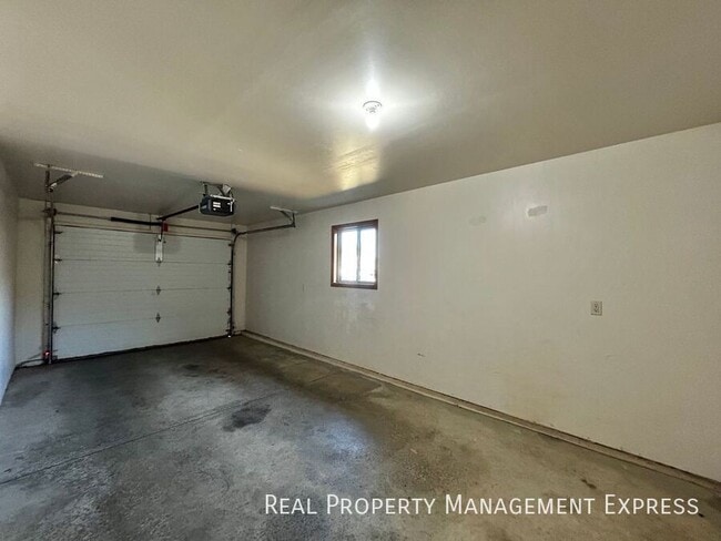 402 9th Ave, Brandon, SD 57005 - photo 7