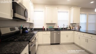 91 Verndale St, Brookline, MA 02446