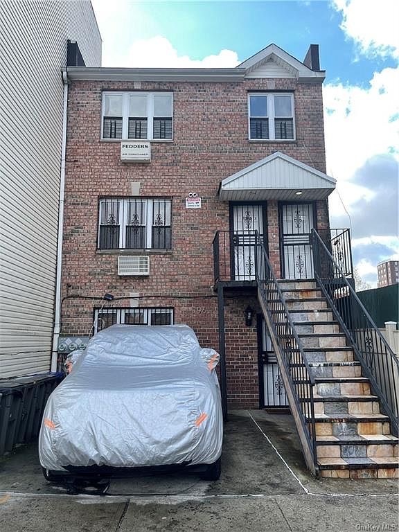 796 E 165th St Unit 1, Bronx, NY 10456