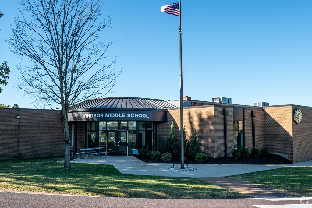 Windsor Middle School serves students in the Imperial community.