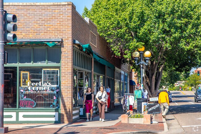 Two miles away from Heritage there are the various restaurants along downtown’s Union Avenue.