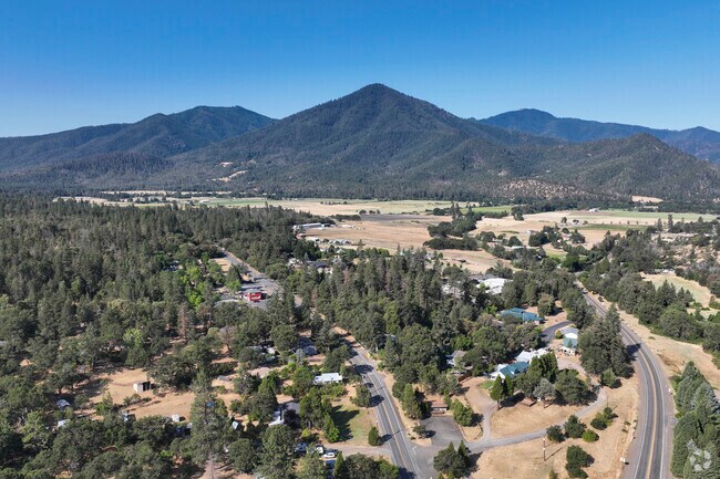 The Ruch neighborhood is surrounded by beautiful organ hills.