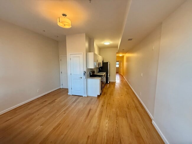 2009 Benning Rd NE unit 2009 Benning Rd NE, Washington, DC 20002 - photo 3