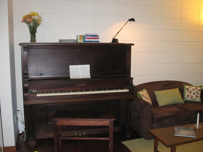 35 Trowbridge St unit 6A, Cambridge, MA 02138 - photo 3