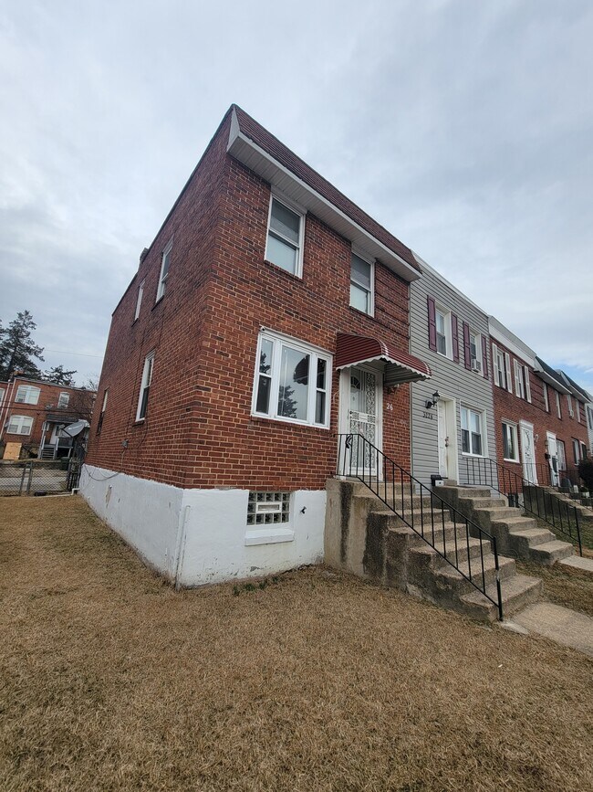 3226 Westmont Ave, Baltimore, MD 21216 - photo 2