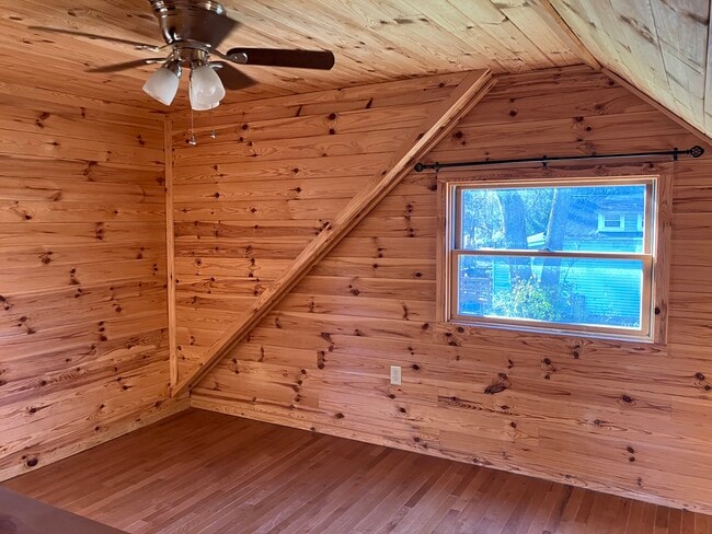 4454 Floyd Dr, Columbus, OH 43232 - photo 7