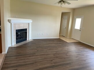 511 N Brookfield Dr, Centerton, AR 72719