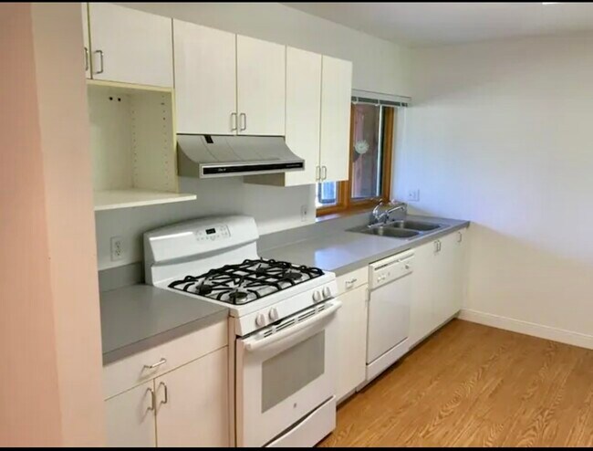 1047 Danby Rd unit D1, Ithaca, NY 14850 - photo 6