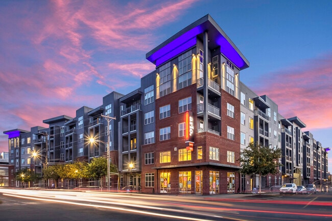 Arlo, Charlotte, NC 28208 - photo 5