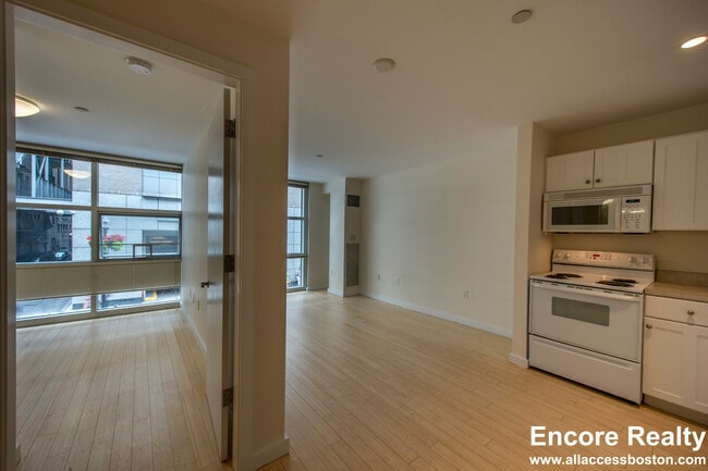 17 Edinboro St unit 407, Boston, MA 02111 - photo 5