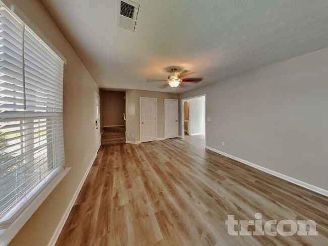 1068 Woodall Rd, Lebanon, TN 37090 - photo 2