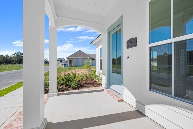 5127 Stonewater Dr, Gonzales, LA 70737 - photo 4
