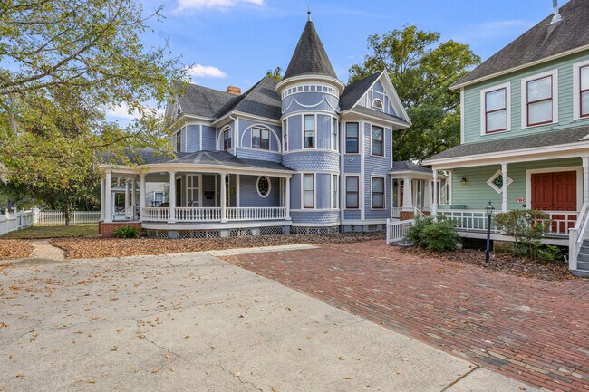 715 SE 2nd Ave unit ID1359135P, Gainesville, FL 32601 - photo 4