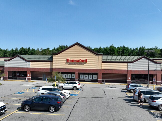 Hannaford is the main grocery store near York.