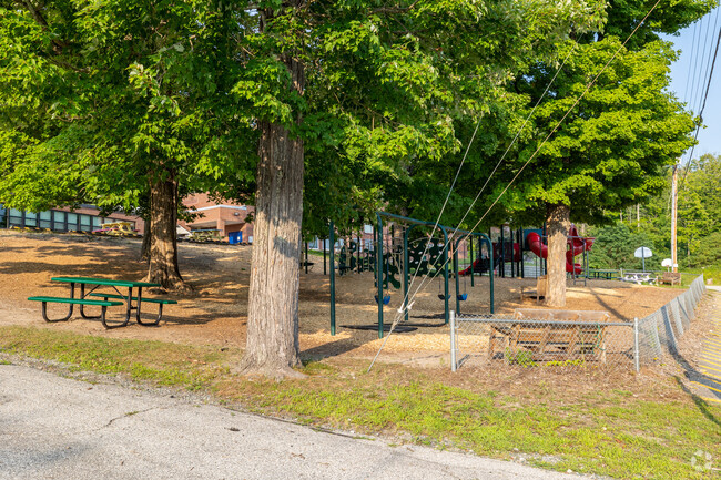 Simonds Elementary School in Warner serves grades K-5.