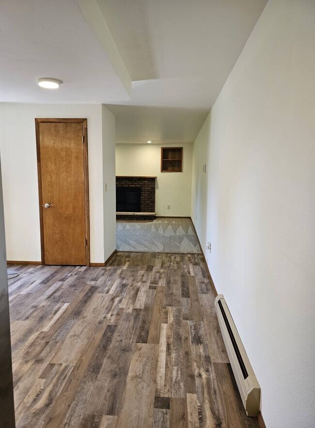 3403 North Ave W unit Lower, Missoula, MT 59804 - photo 3