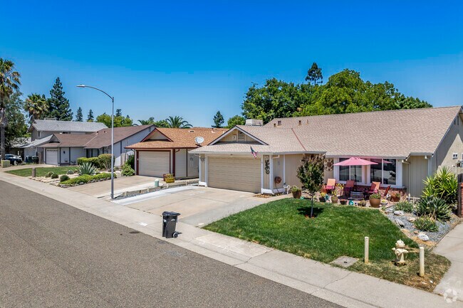 Rows of homes with nicely manicured lawns are pleasant to the eyes in Antelope.
