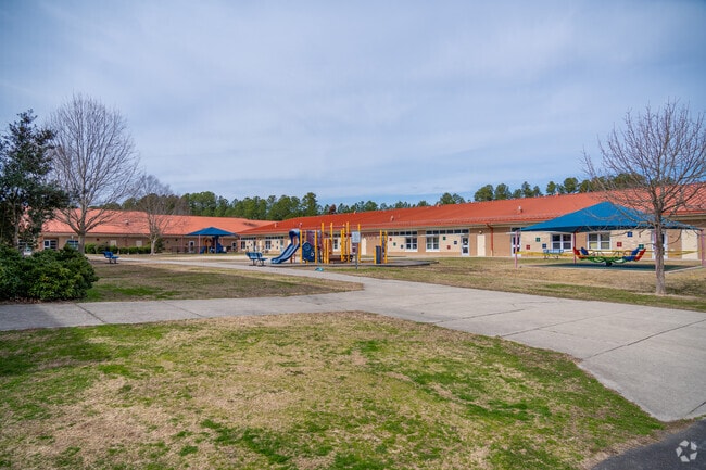 Harris Creek Elementary in Raleigh, NC offers a comprehensive education for students.