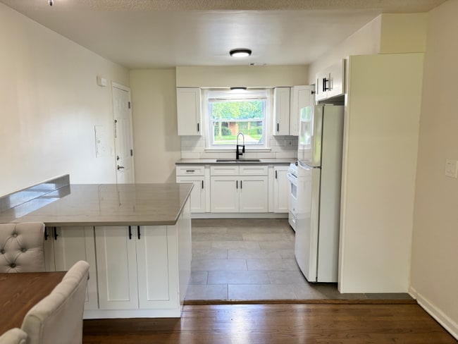 209 W Johnson St unit 1B, Palatine, IL 60067 - photo 3